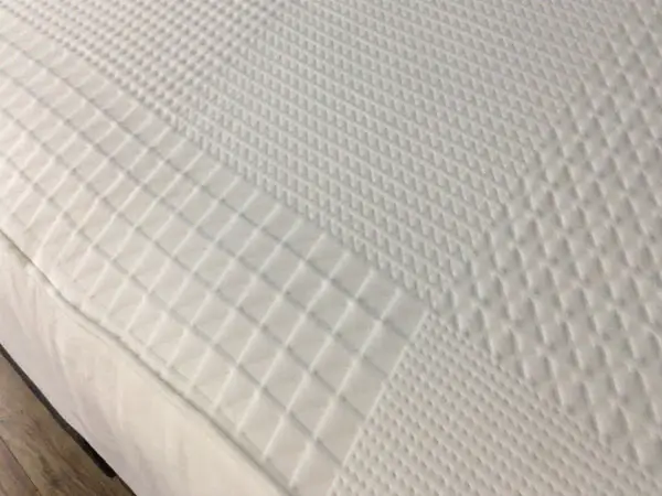 How to clean mattress cover